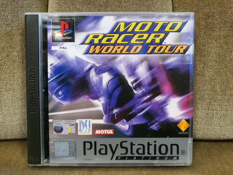 Moto Racer World Tour [Platinum] (PS1)
